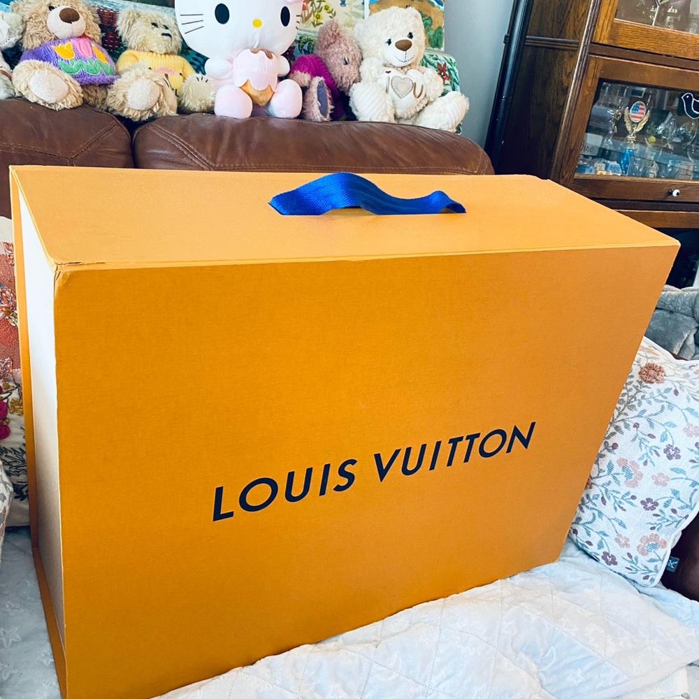 Louis Vuitton Authentic XXL Gift Box